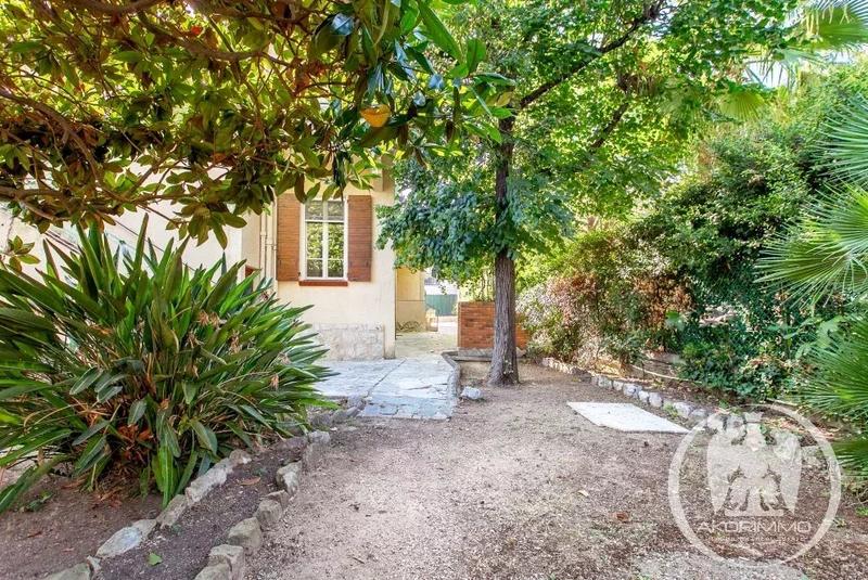 Appartement - 158 m² - 8 pièces