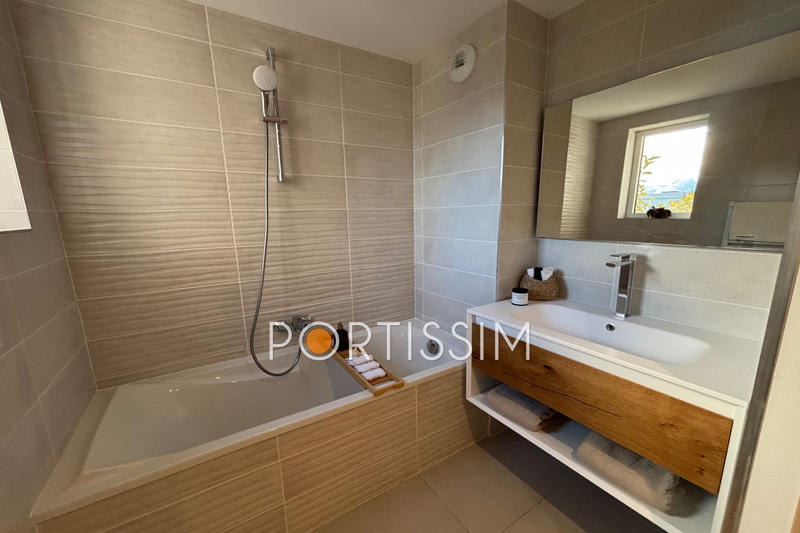 Appartement - 132 m² - 4 pièces