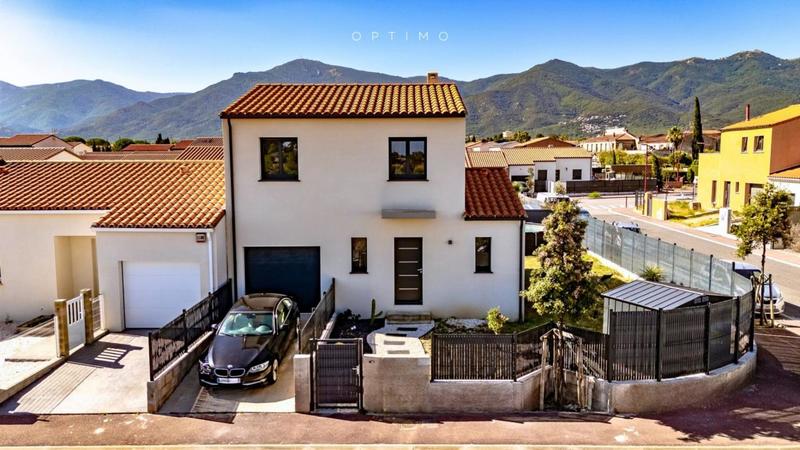 Villa - 101 m² - 4 pièces