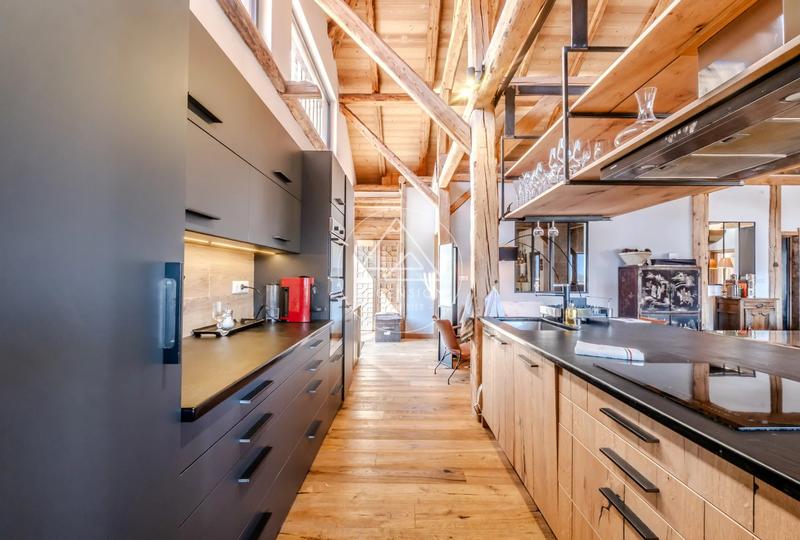 Châlet - 248 m² - 7 pièces