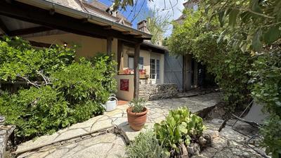 Maison - 150 m² - 8 pièces