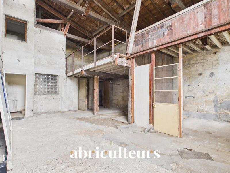 Maison ancienne - 250 m² - 8 pièces