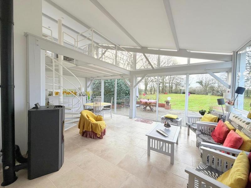 Maison d'architecte - 180 m² - 7 pièces