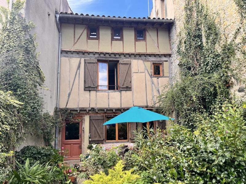 Maison de ville - 250 m² - 10 pièces