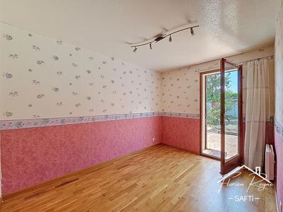 Maison - 91 m² - 6 pièces