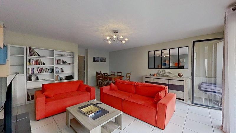 Chambre - 110 m² - 5 pièces