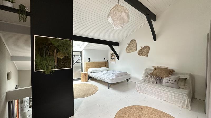 Villa - 222 m² - 10 pièces