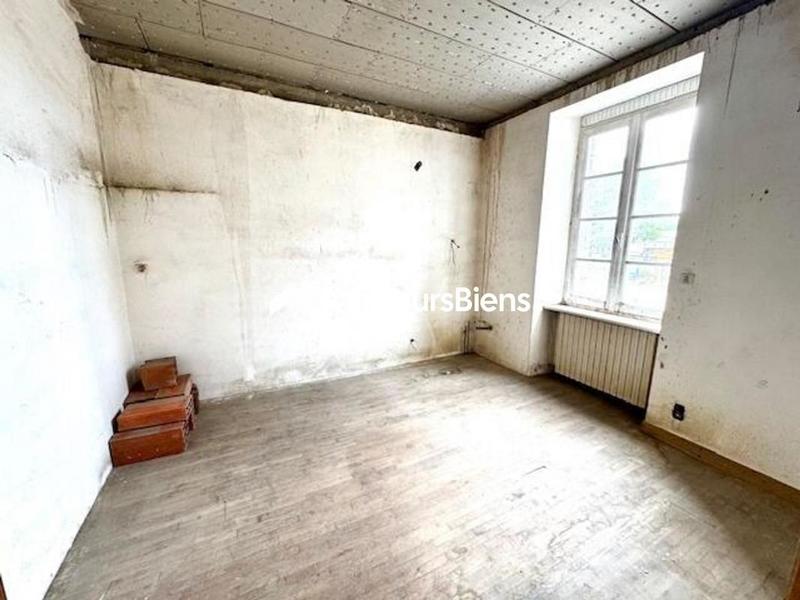 Maison - 140 m² - 9 pièces