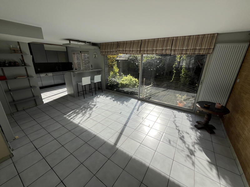 Maison - 199 m² - 8 pièces