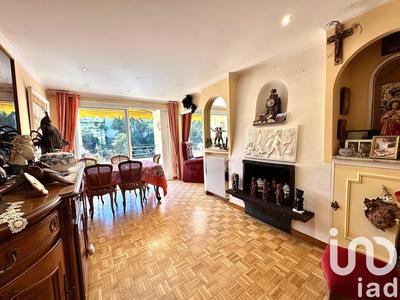 Appartement - 86 m² - 5 pièces