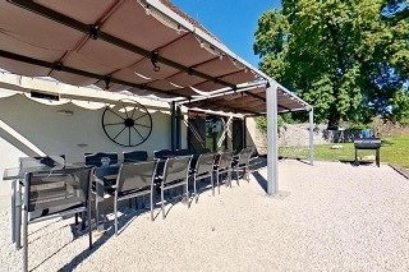 Maison - 760 m² - 22 pièces