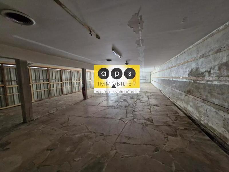 Immeuble - 180 m² - 9 pièces