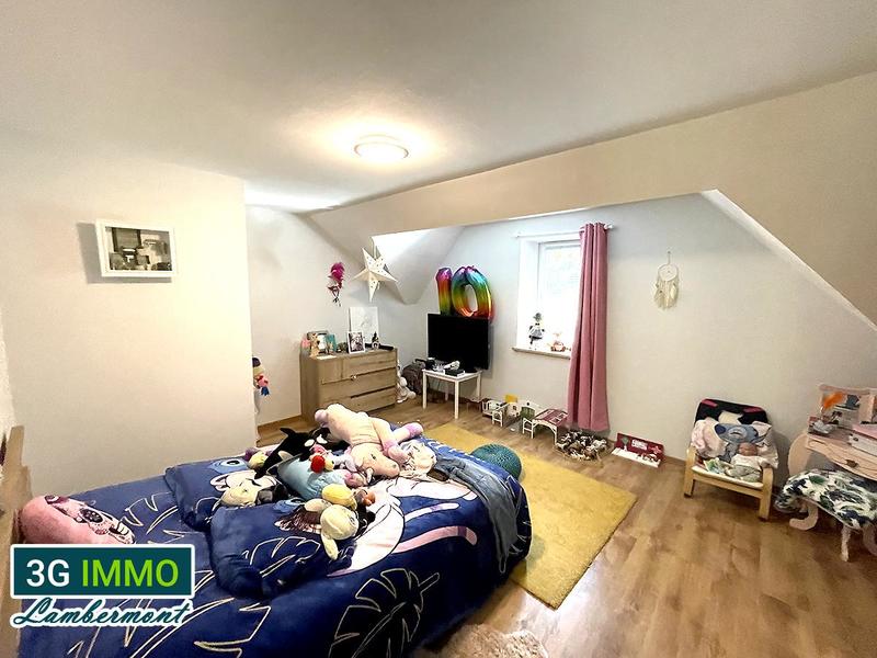 Maison - 258 m² - 12 pièces