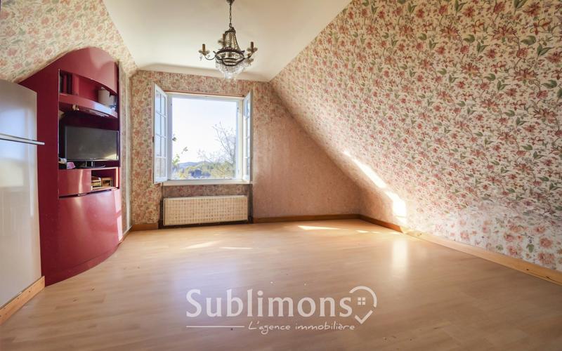 Maison ancienne - 199 m² - 9 pièces