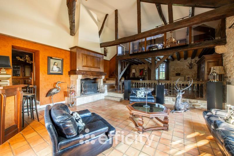 Maison - 300 m² - 7 pièces