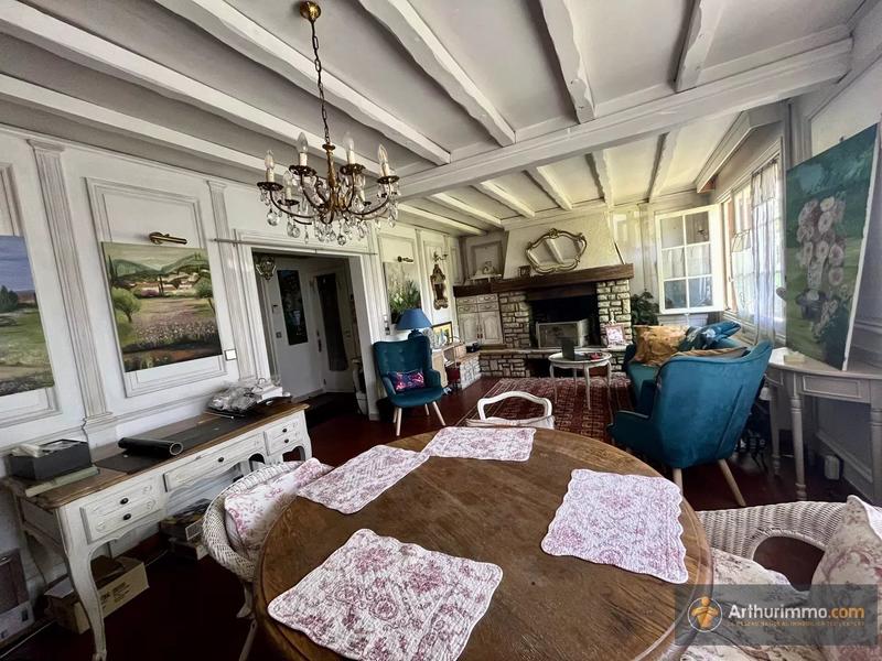 Maison - 177 m² - 8 pièces