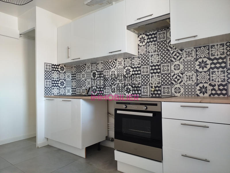 Appartement - 77 m² - 3 pièces