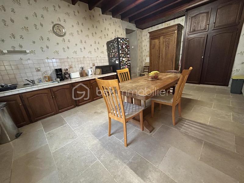 Maison en pierre - 250 m² - 8 pièces