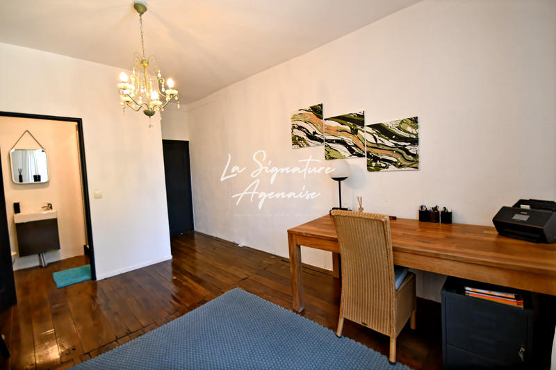 Maison - 230 m² - 5 pièces