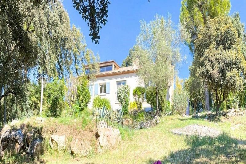 Propriété - 350 m² - 9 pièces