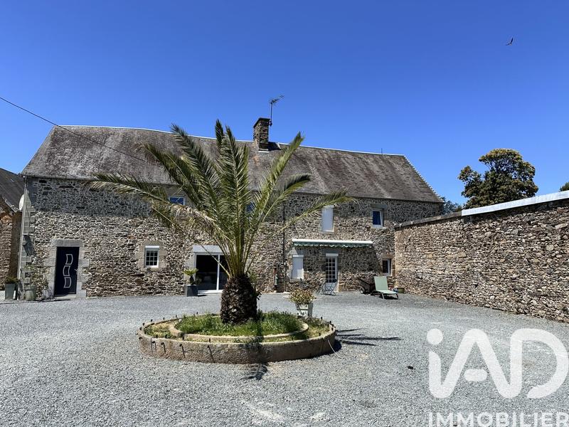 Maison - 200 m² - 8 pièces