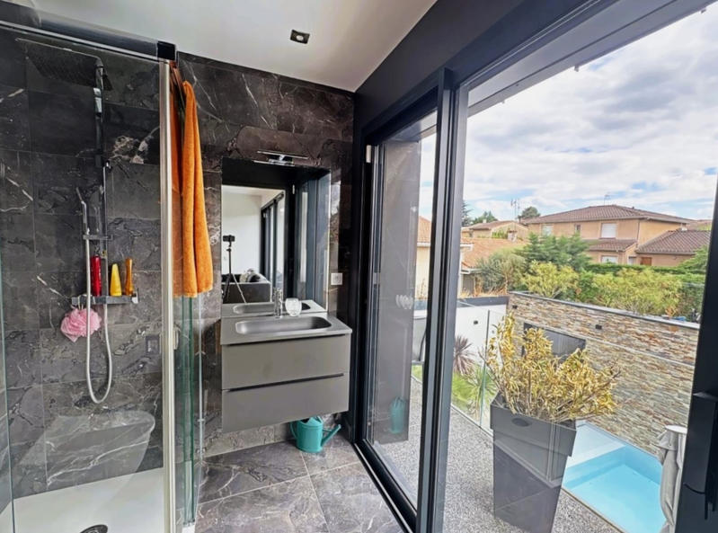 Maison - 260 m² - 5 pièces