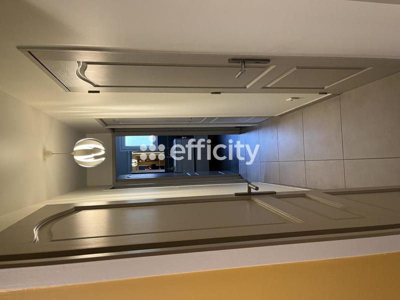 Villa - 100 m² - 5 pièces