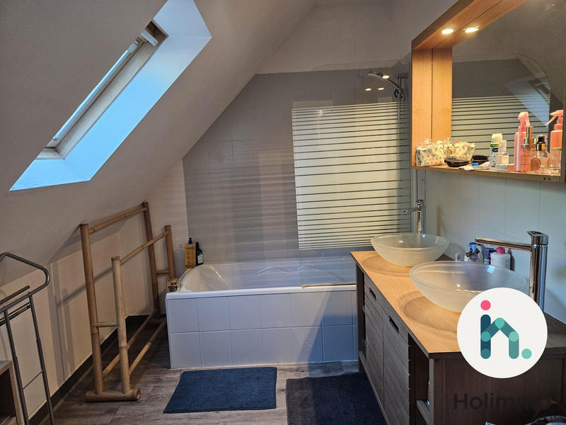 Maison traditionnelle - 115 m² - 5 pièces