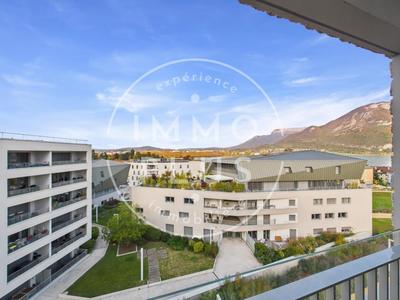 Appartement - 80 m² - 3 pièces