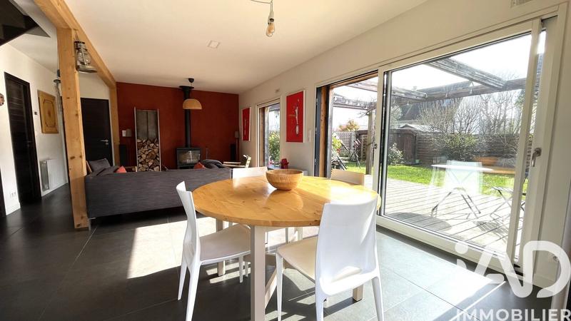 Maison - 101 m² - 5 pièces