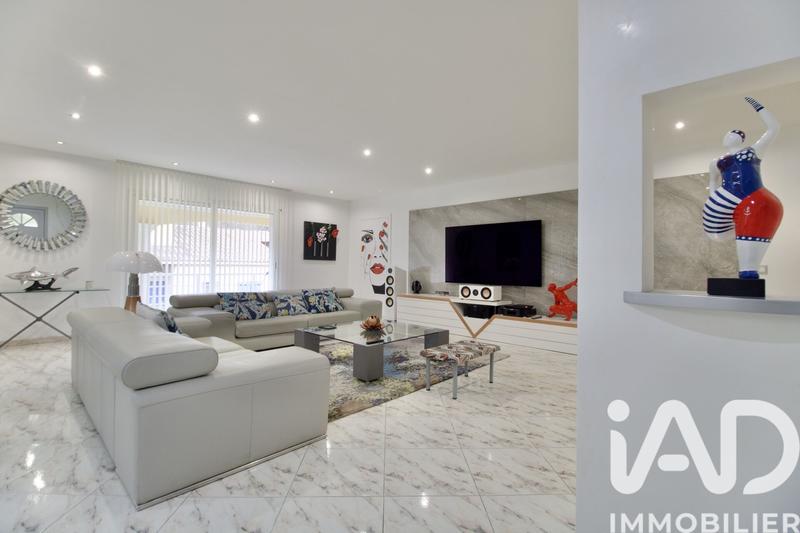 Maison - 145 m² - 5 pièces