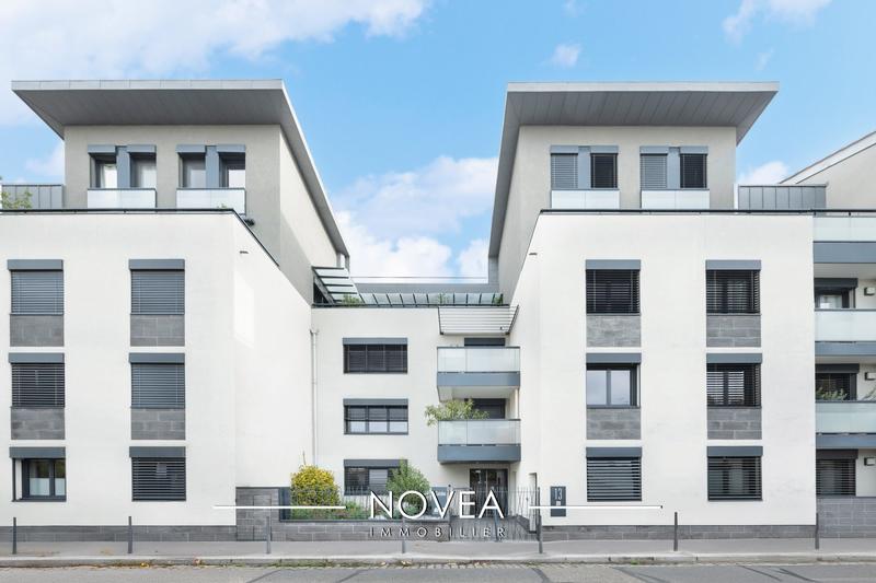 Appartement - 94 m² - 4 pièces