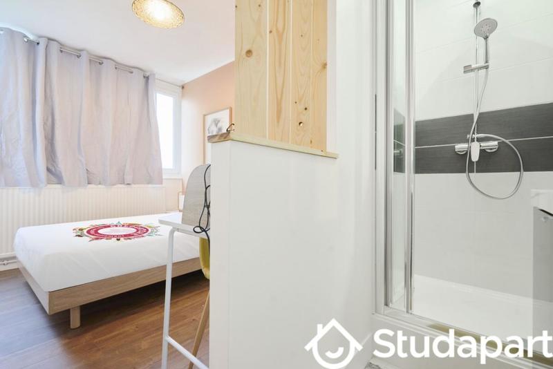 Chambre - 9 m² - 1 pièce