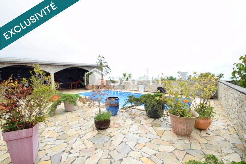 Maison - 206 m² - 10 pièces