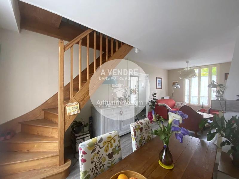 Maison - 104 m² - 5 pièces