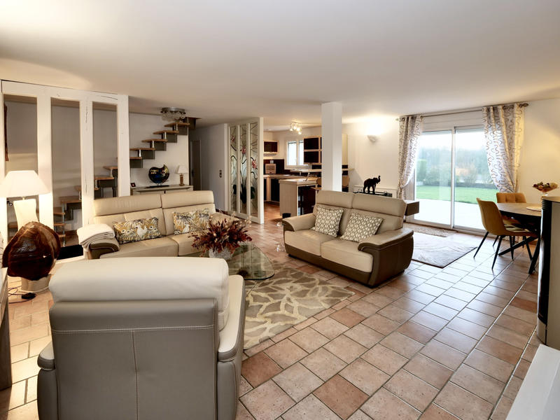 Maison - 120 m² - 5 pièces