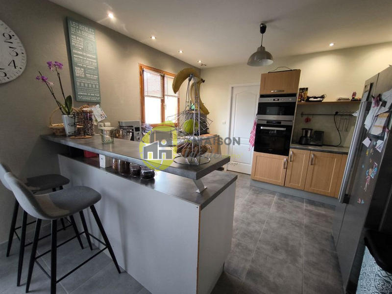 Maison - 153 m² - 7 pièces