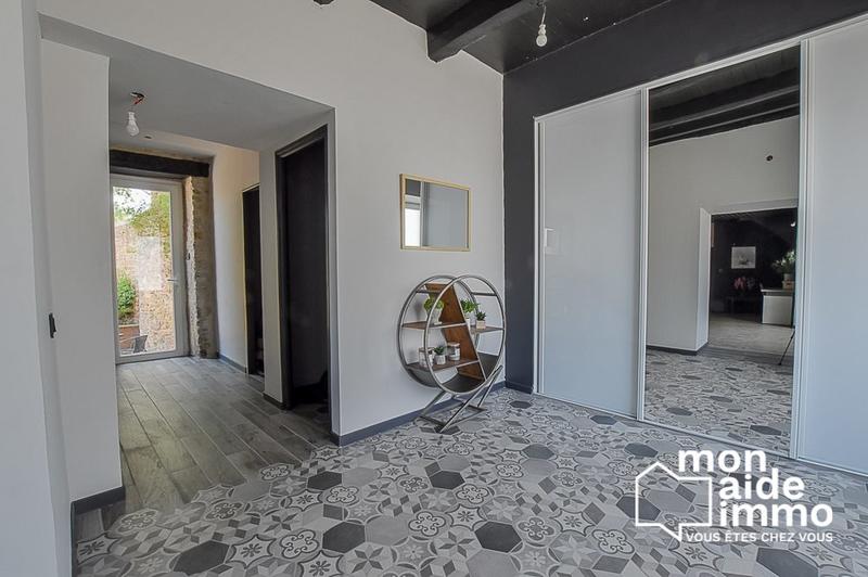 Maison ancienne - 242 m² - 8 pièces