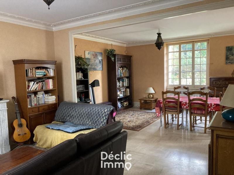 Maison - 195 m² - 7 pièces