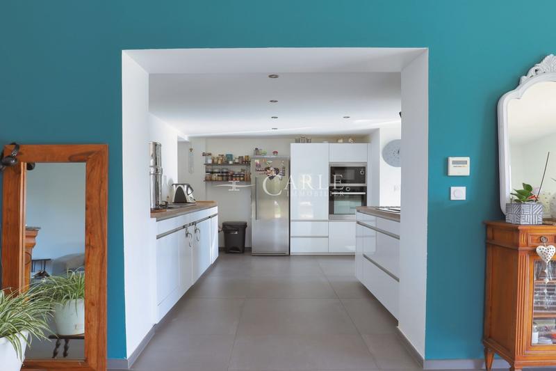 Villa - 197 m² - 7 pièces