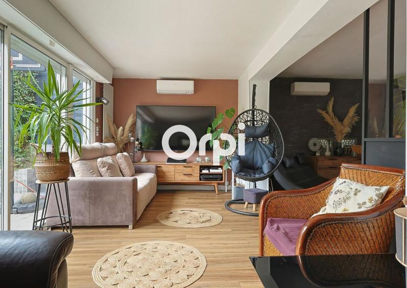 Maison - 110 m² - 4 pièces