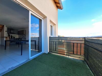 Appartement - 80 m² - 3 pièces