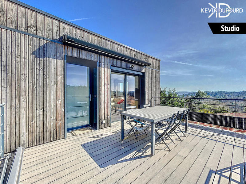 Villa - 285 m² - 11 pièces