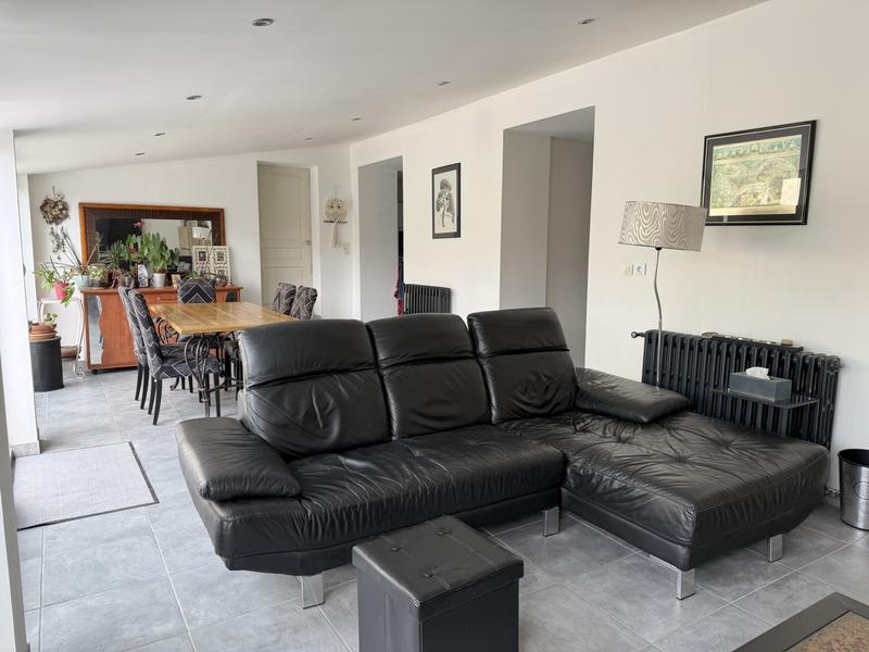 Maison - 185 m² - 7 pièces