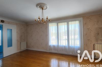 Maison - 93 m² - 5 pièces