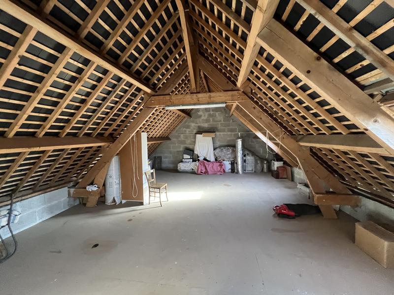 Maison - 201 m² - 8 pièces