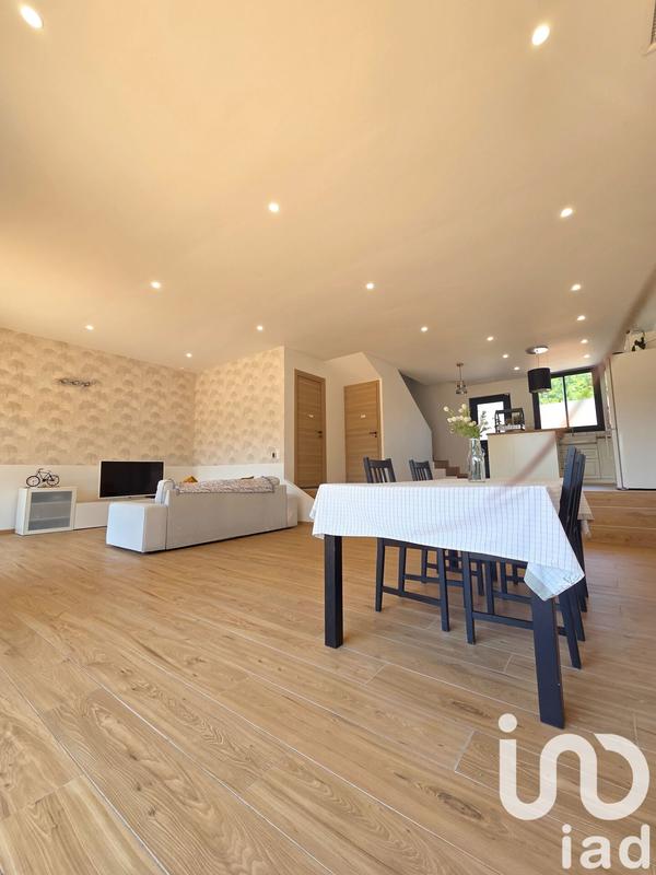 Maison - 127 m² - 5 pièces