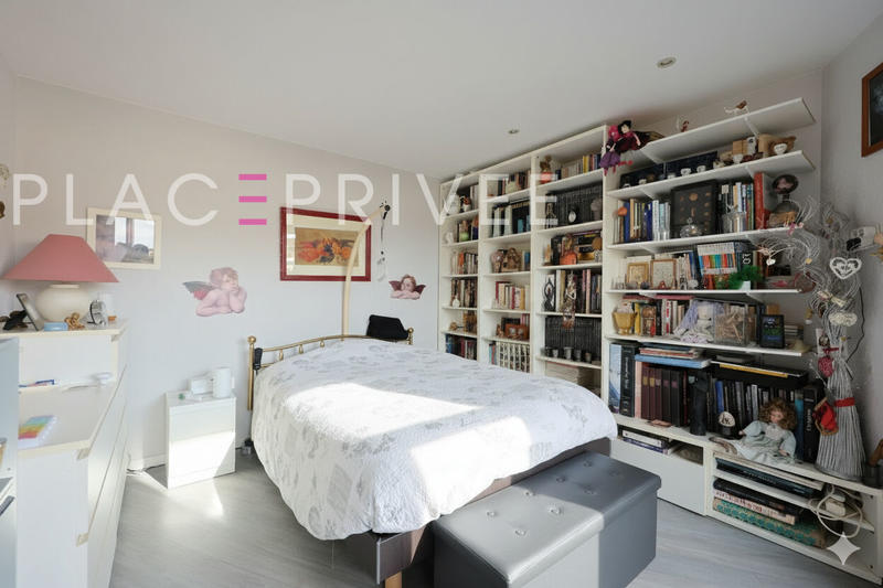 Appartement - 81 m² - 3 pièces