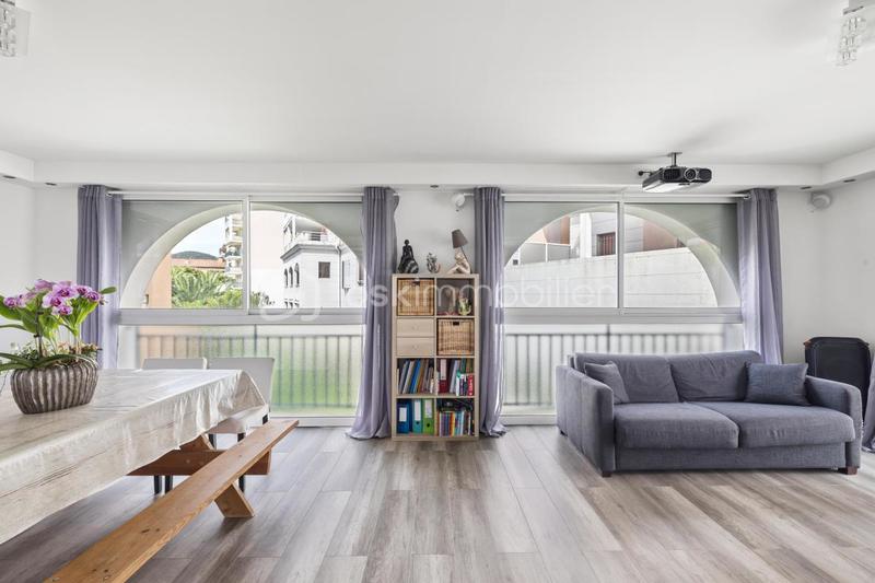 Appartement - 117 m² - 4 pièces