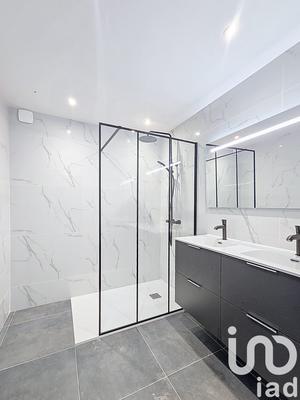 Appartement - 81 m² - 3 pièces